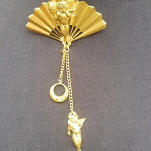 Vintage with‎ the Angels Fan brooch